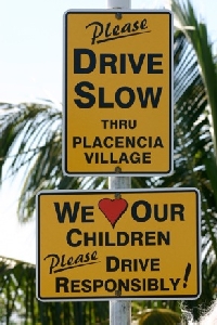 Belize/village_signs.jpg